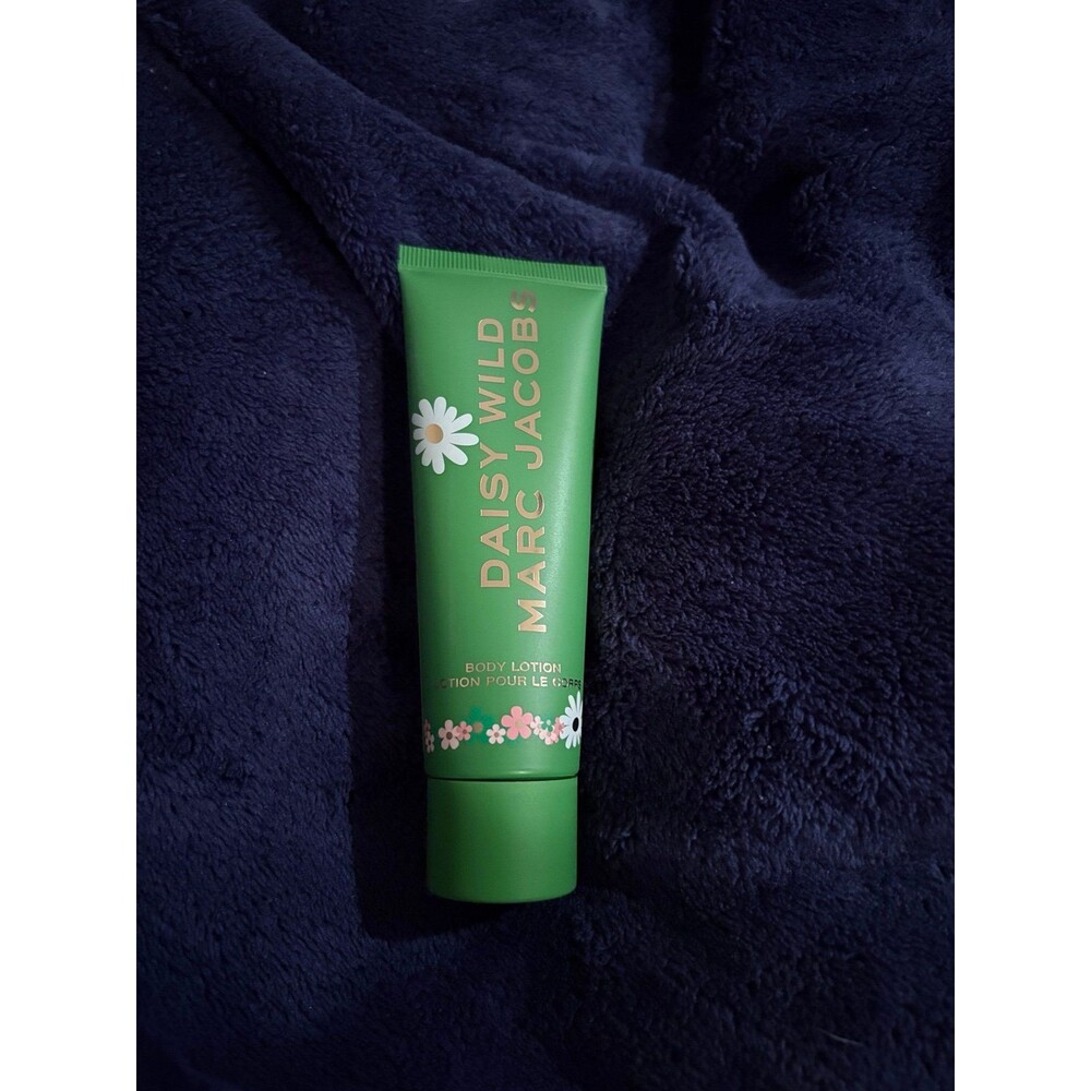 Marc Jacob’s daisy body lotion 50ml